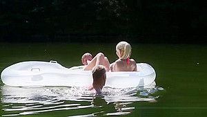 Outdoor Bisex Threeway